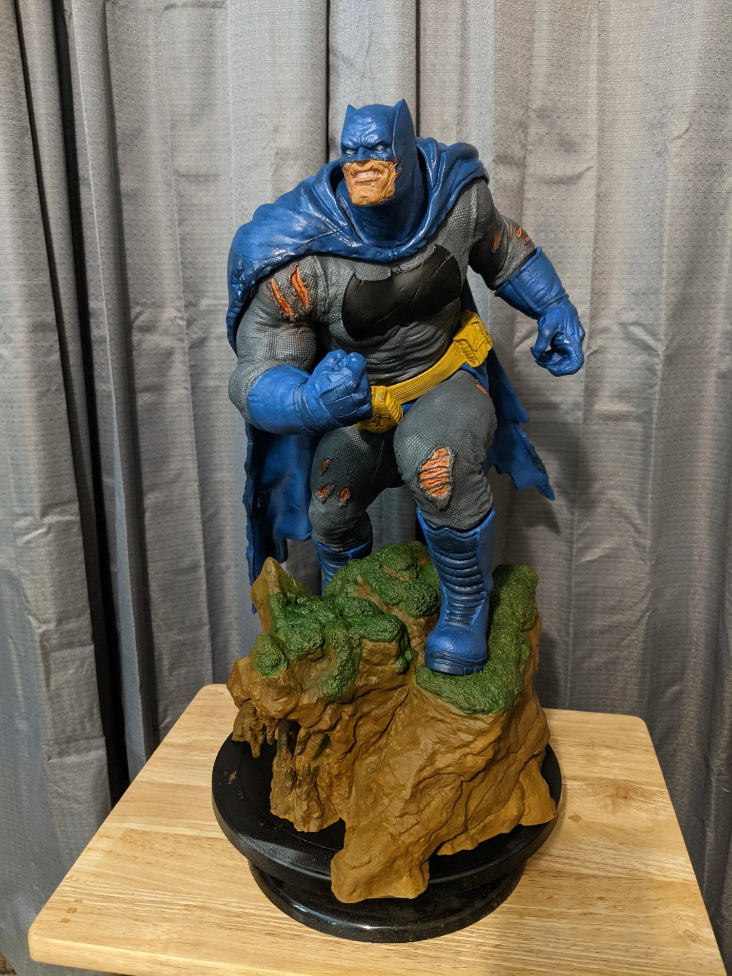 Wallpaper #e-pIVpMBlwTYPL18yQ8_118 Batman Dark Knight Returns Action Figure Printable 3D Print Model 3D