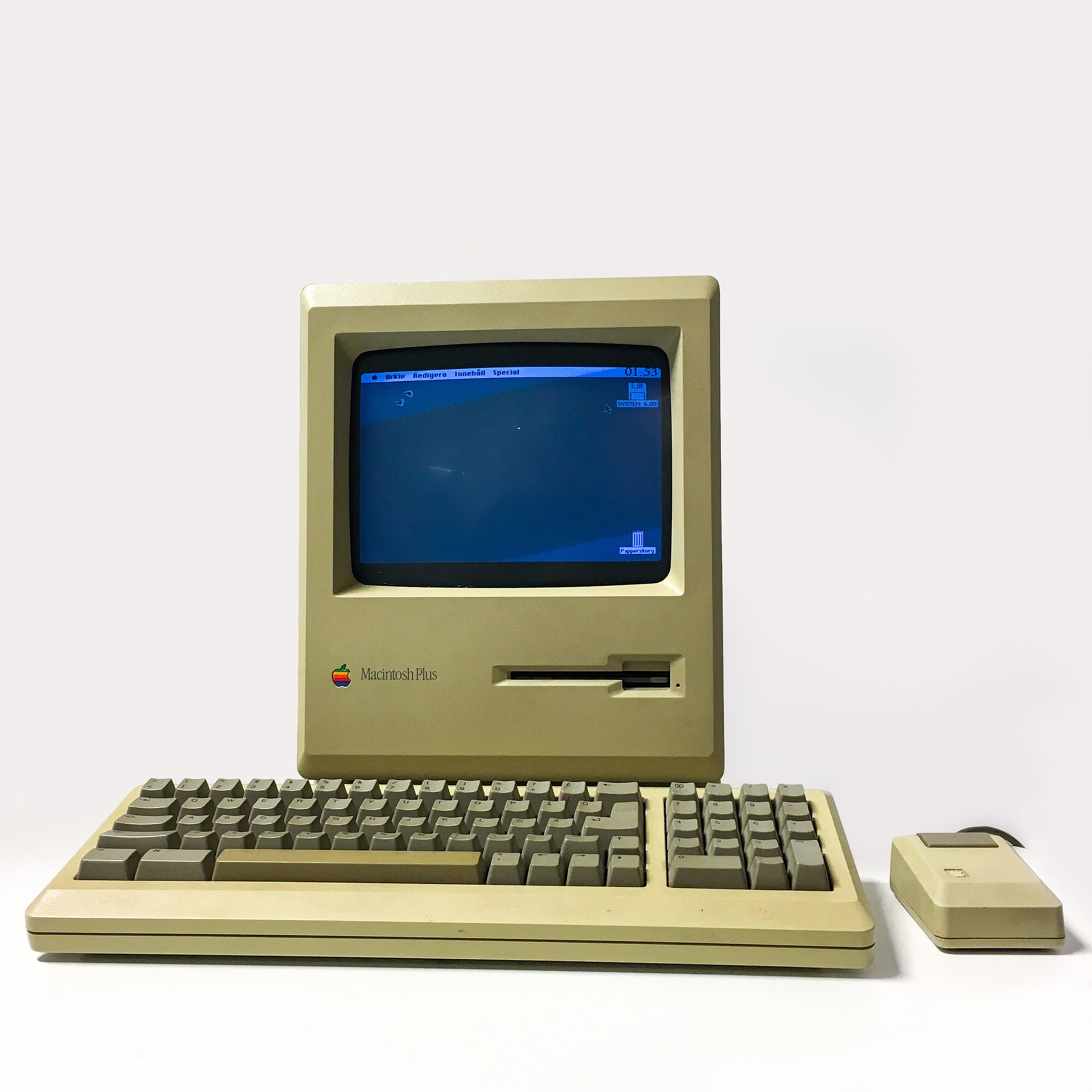 Wallpaper #AW1gbJcBycdYOYFTH3MD22 Apple Macintosh 1980s