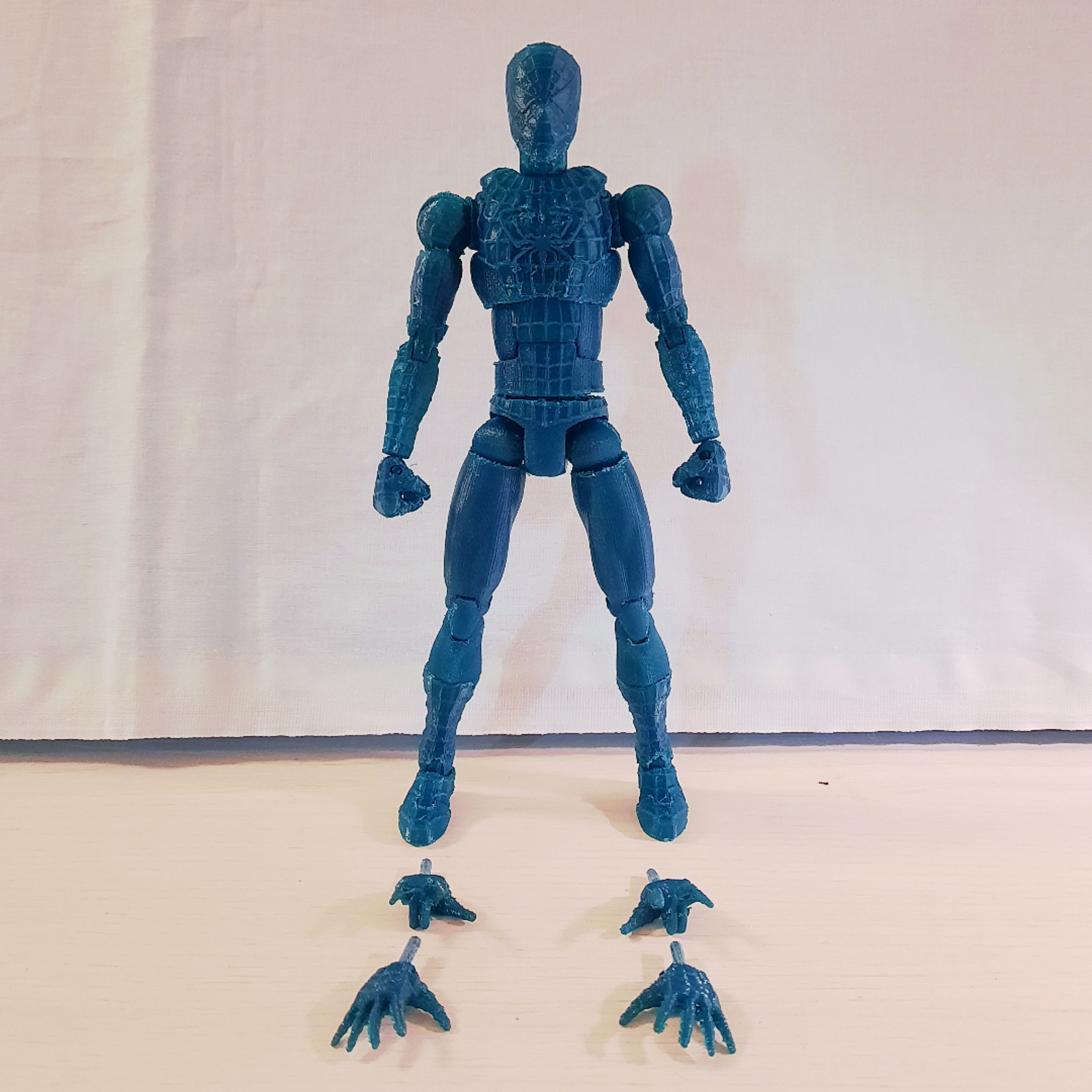 Wallpaper #ggOFZJMBpyOg8YnESNcS24 Free 3D File Custom Interchangeable Hands Mod for Super Poseable Spider