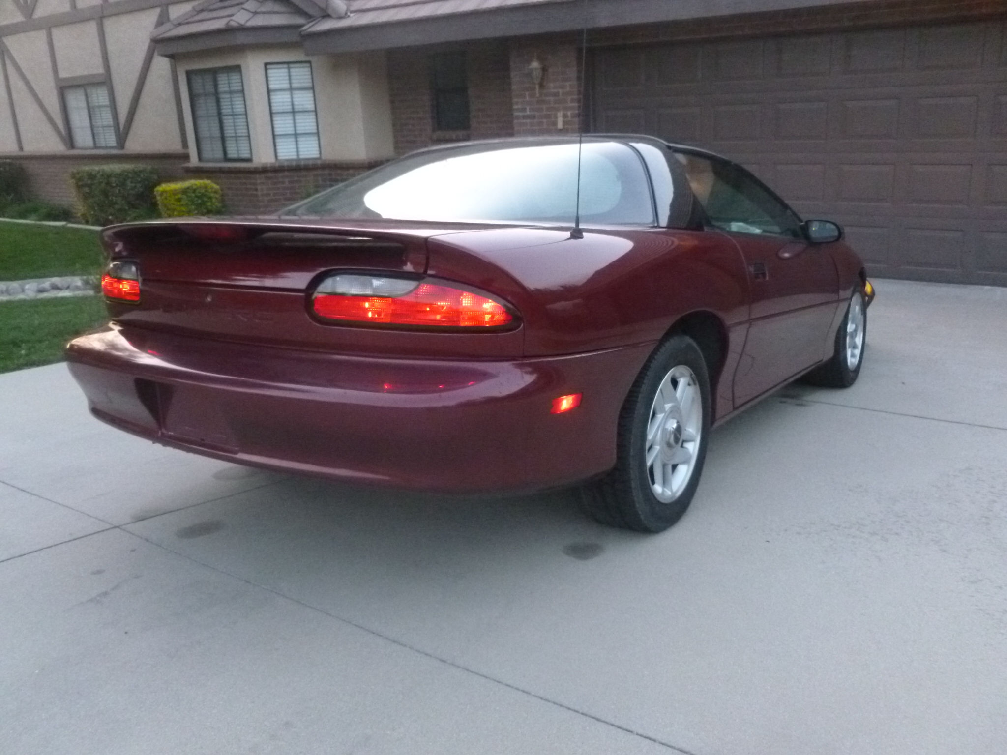 Wallpaper #jXJ9MpMBX2lk1u3ofFqY265 1995 Chevy Camaro Tail Light Right Rear Hermes Auto Parts