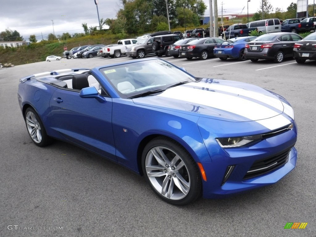 Wallpaper #lH3-8Y4Bnwiau_P6RArg55 Hyper Blue Metallic 2017 Chevrolet Camaro Lt Convertible Exterior Photo