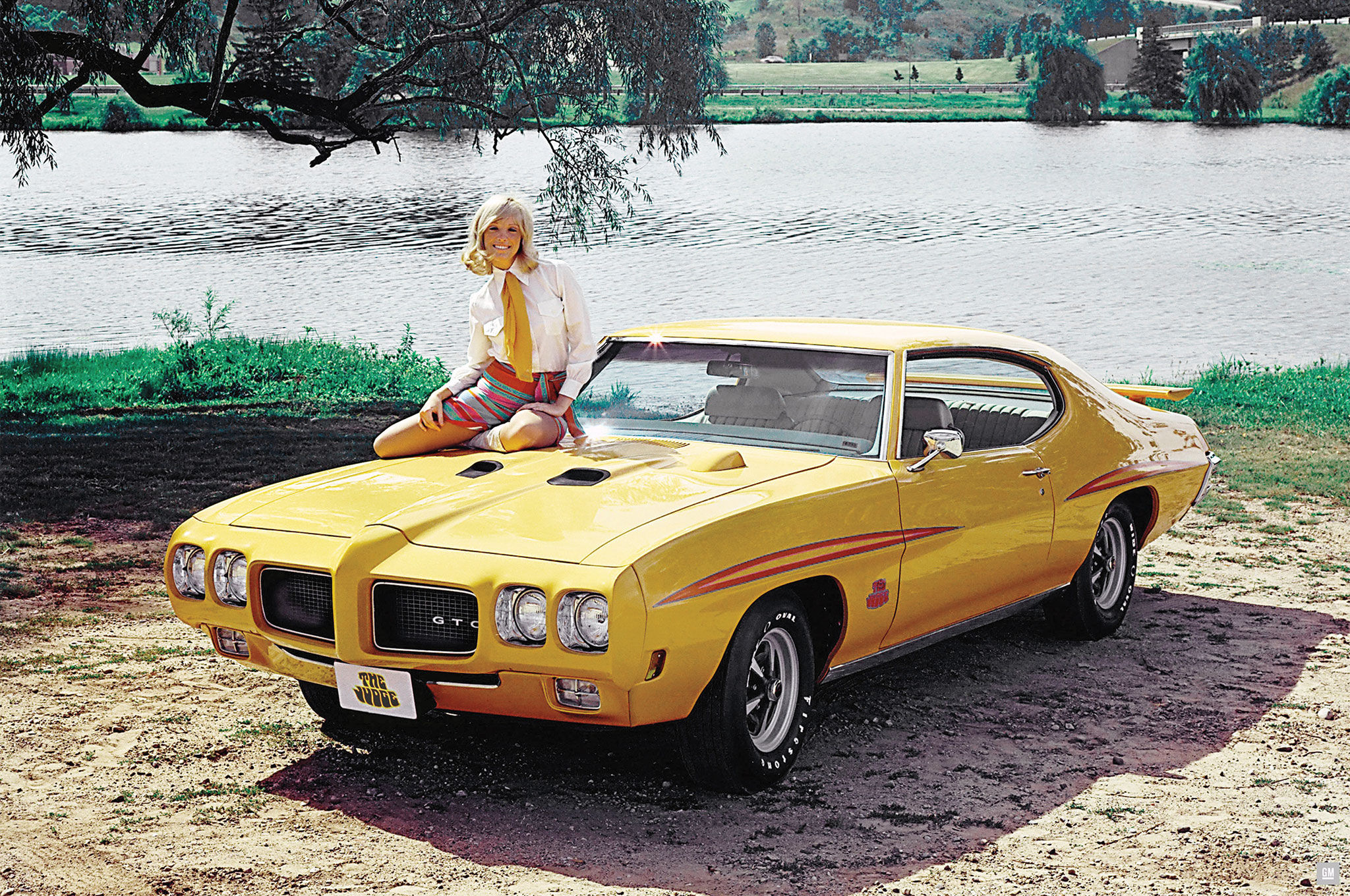 Wallpaper #29d54 1974 Pontiac Ventura Sprint Mine Was Dark Blue with Two Tone Strips