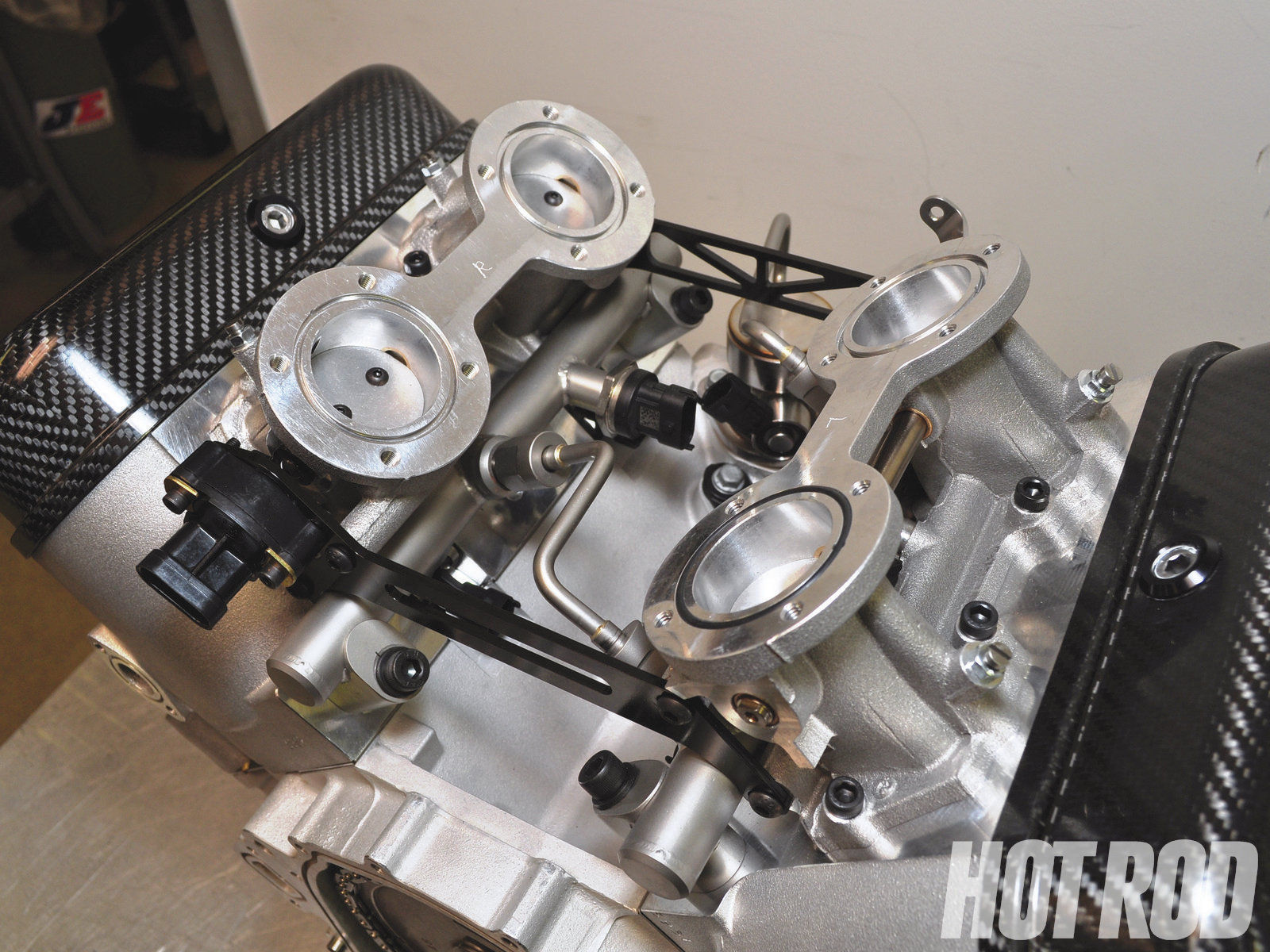 Wallpaper #pmgxIZMBSpphPi3-Ny_B12 V4 Motorcycle Engine an in Depth Look Inside the Katech Motus Kmv4