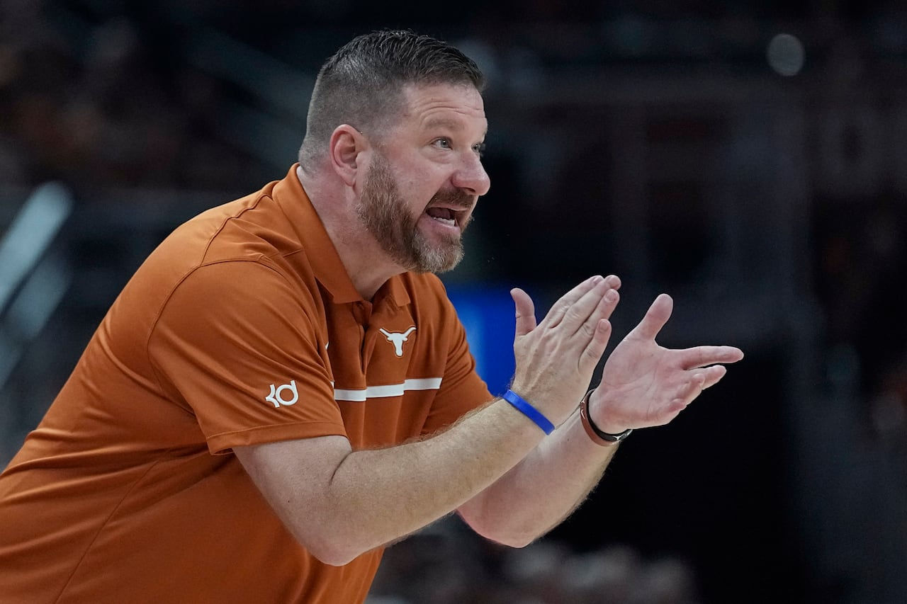 Wallpaper #12hxHJMBSpphPi3-HCIZ217 Domestic Violence Case Dropped Against Fired Texas Coach Chris Beard