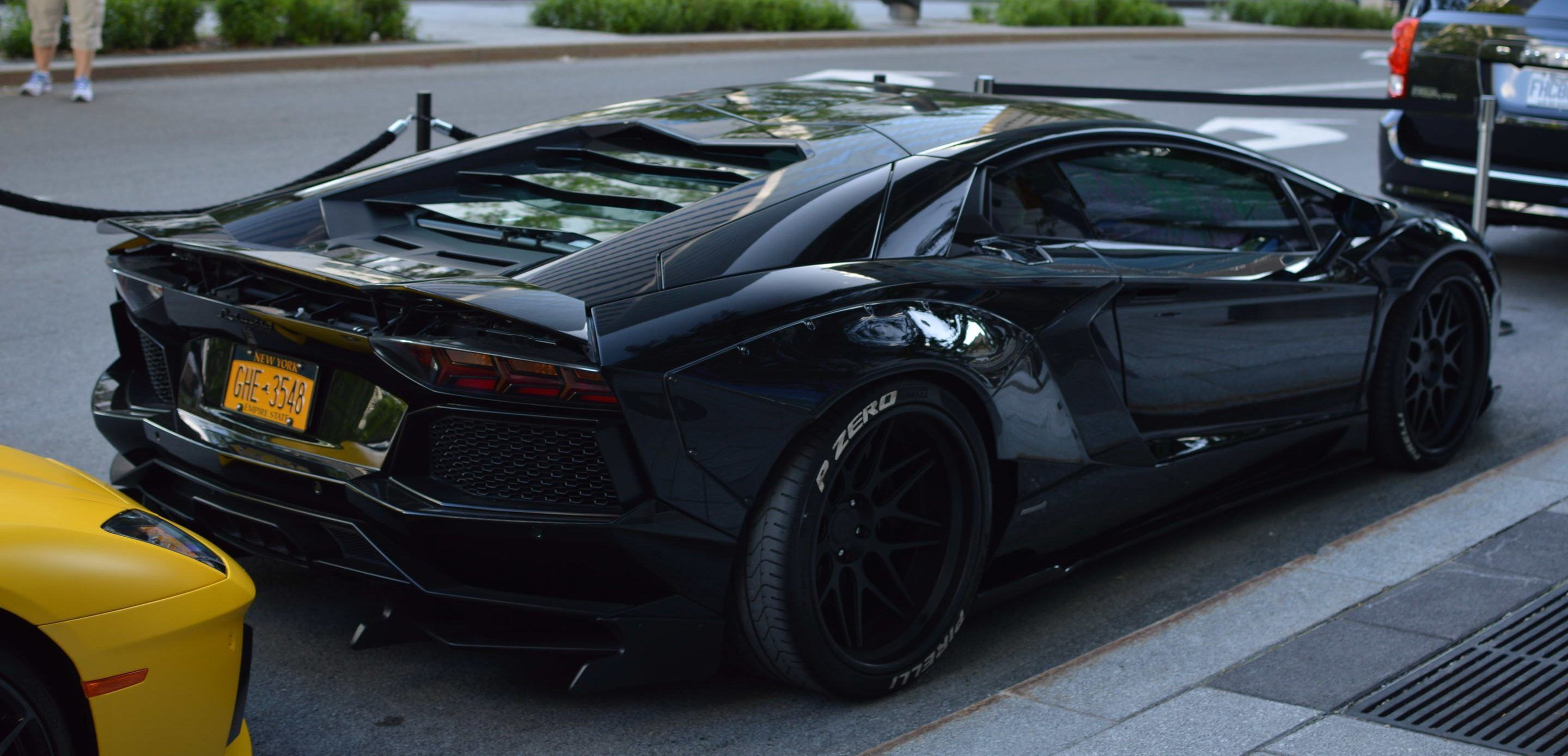 Wallpaper #YxmqB48BtGB6xQ78N1c912 10 Badass Sports Cars That Are Actually Impossible to Daily Drive