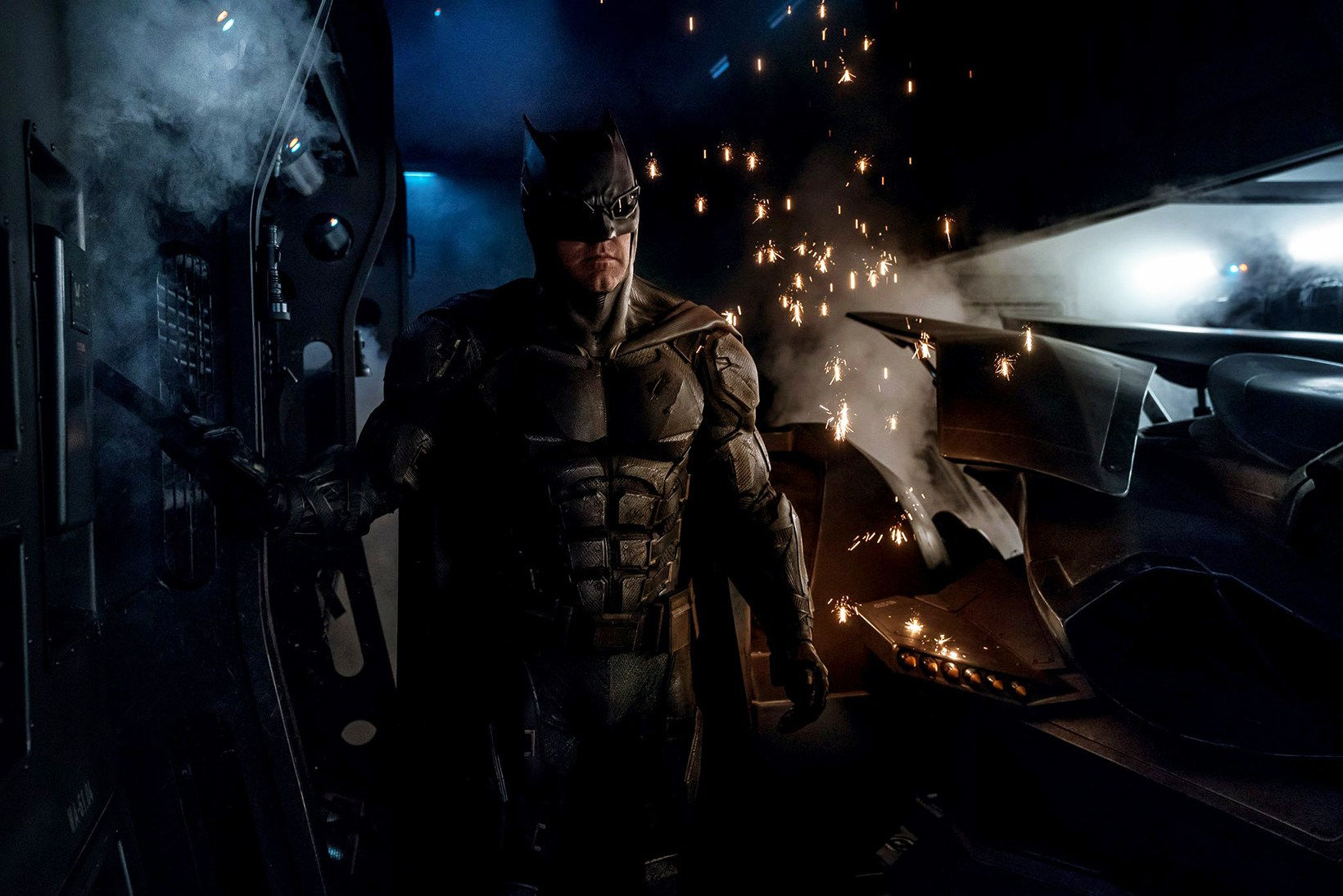 Wallpaper #rUBCMZMBJhL2WPbaLsWP301 Zack Snyder Gives Us Our First Look at the Newest Batsuit from Justice