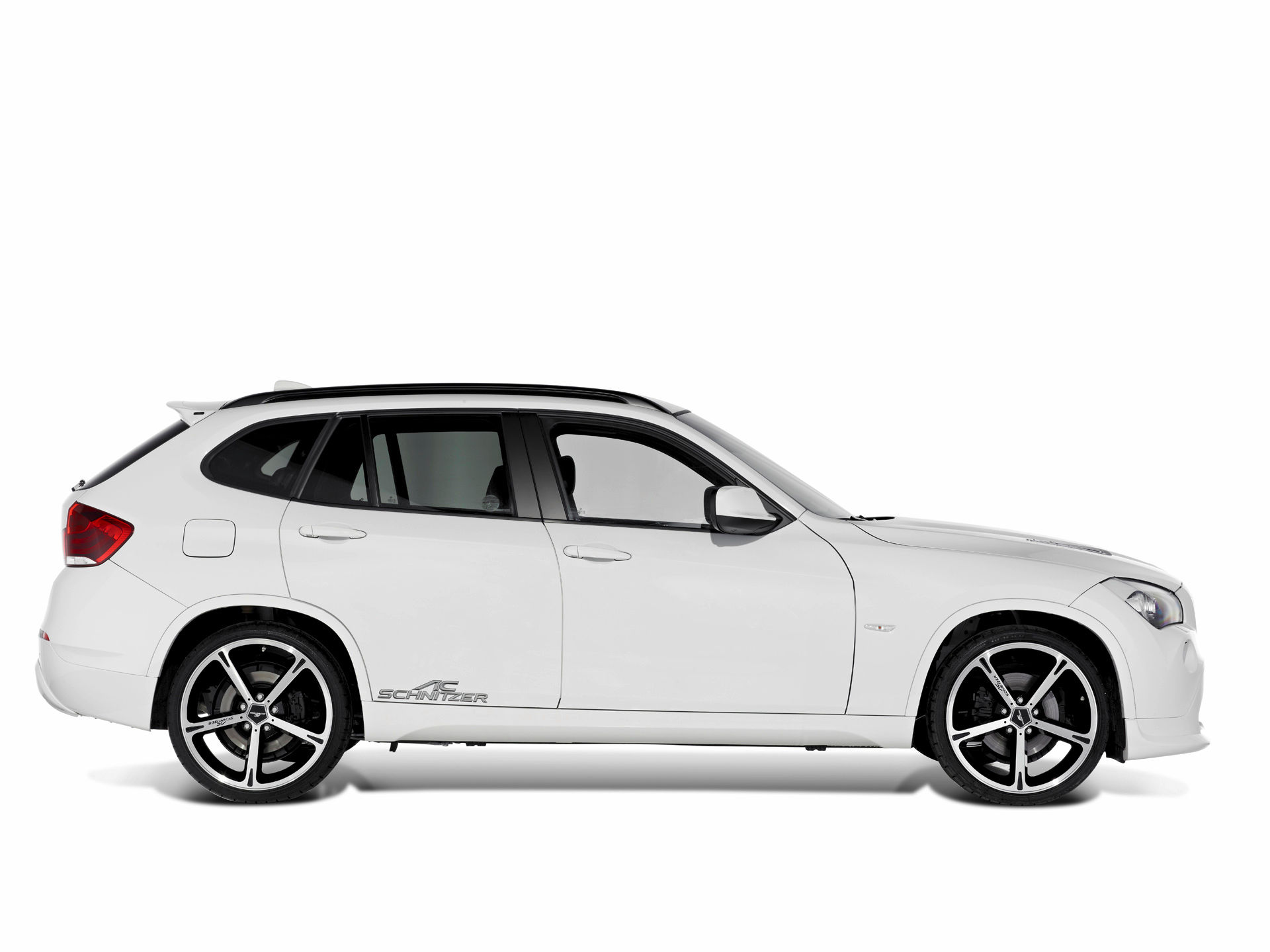 Wallpaper #a2597 01 BMW Ix Xdrive40 Sport Alpine White Paul Tans Automotive News