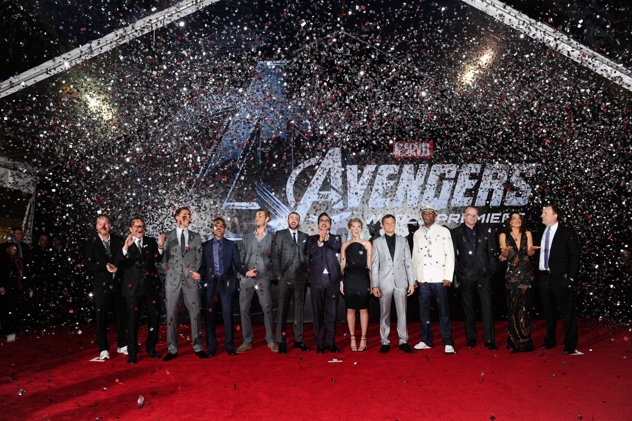 Wallpaper #9-qXVZMBlwTYPL18nA0s254 Avengers Endgame Photos of Robert Downey Jr Chris Evans Scarlett