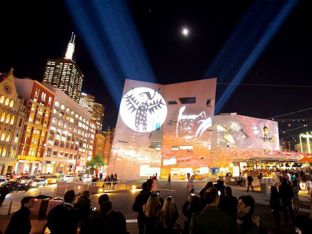 Wallpaper #JYLpP5MB0GiFKesMM8Dz232 Gobo Projectors Transform Spaces with Light and Design Dino System