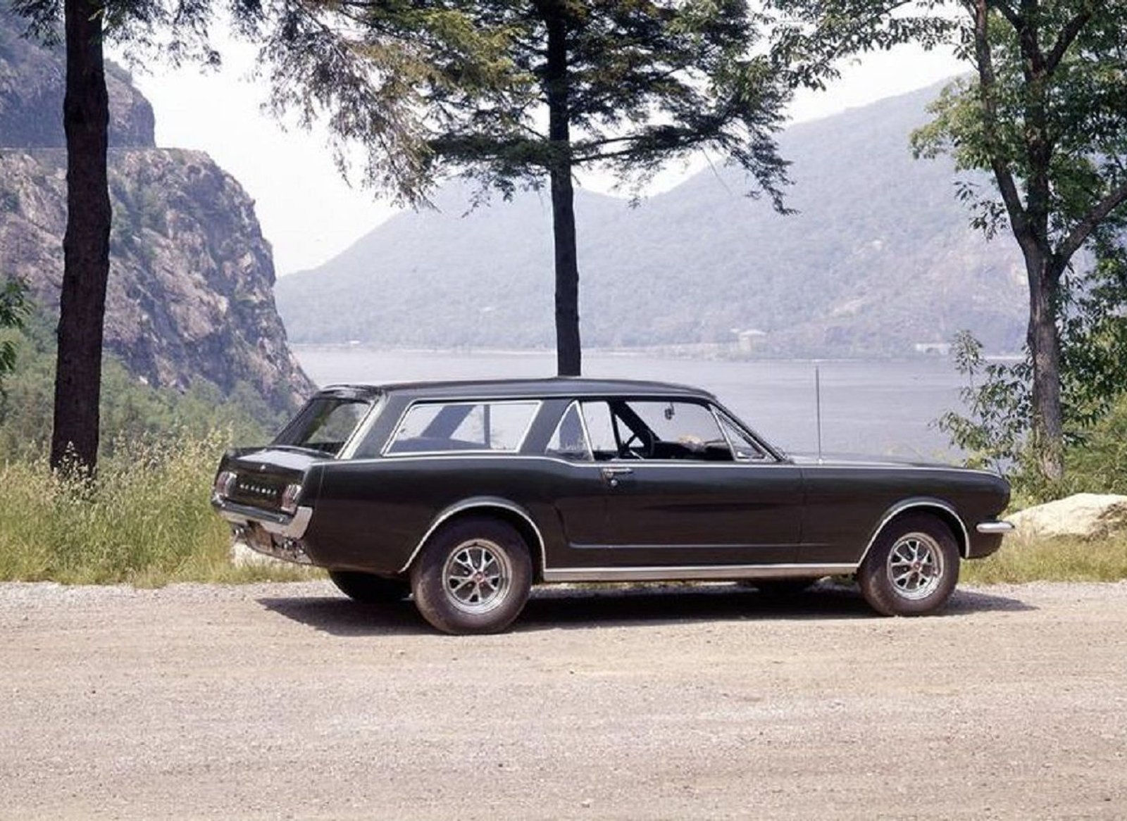 Wallpaper #VTHmNZMB5zzyi_yYH1h646 The Mustang Wagon Could Have Changed History as We Know It