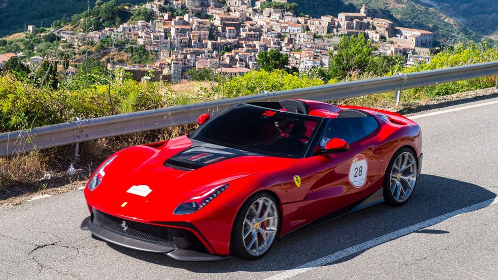 Wallpaper #KhmXI48BtGB6xQ78_YRN15 Official Details on the One Off Ferrari F12 Trs