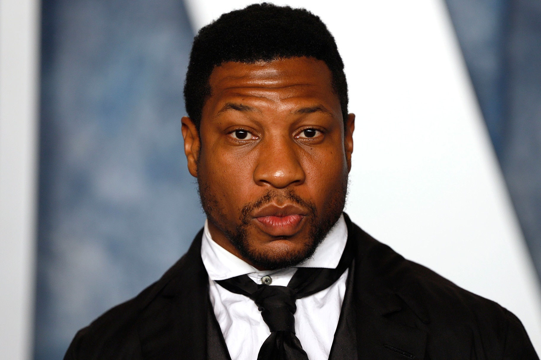 Wallpaper #WmfG65IBSpphPi3-W05G383 MCU and Lovecraft Country Star Jonathan Majors Arrested for Assault