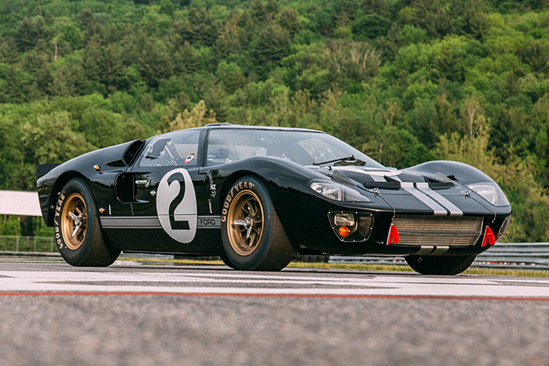 Wallpaper #oWiaF5MBSpphPi3-Ug8o75 After 50 Years the 66 Le Mans Winning Ford Gt40 is Reborn