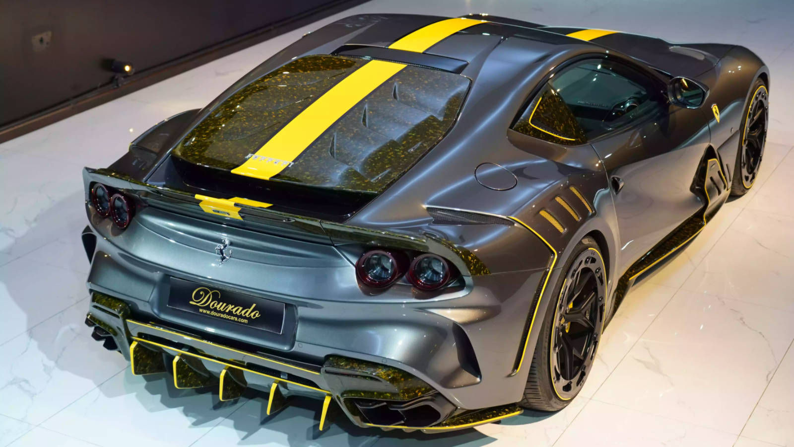 Wallpaper #k51nZ5cBkAG5jTCHBLNy44 Ferrari 812 Superfast Onyx 8xx Review Specs Changes More