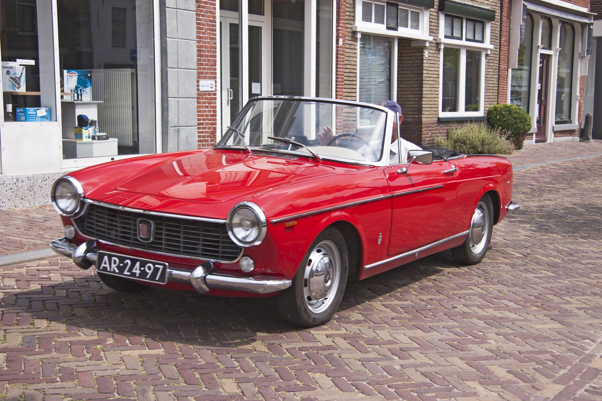 Wallpaper #cxlLEY8BtGB6xQ78y2HV56 1500 Cars Classic Fiat Italia Italie Convertible Spider