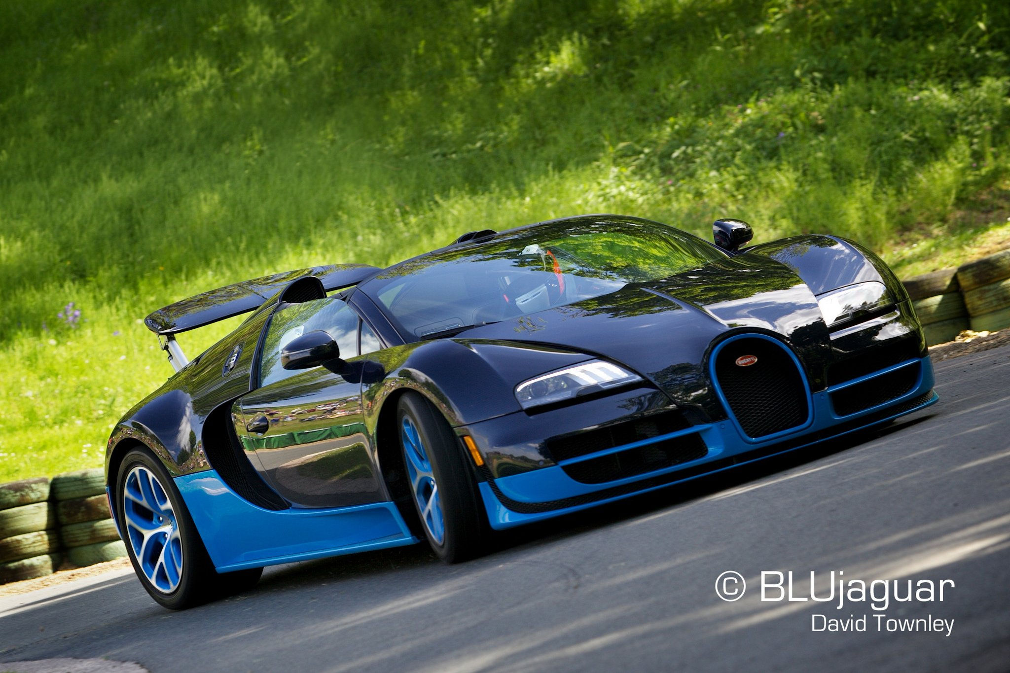 Wallpaper #AQC_6o4BSdW8dNouHRAQ48 Bugatti Veyron Super Sports Geulis