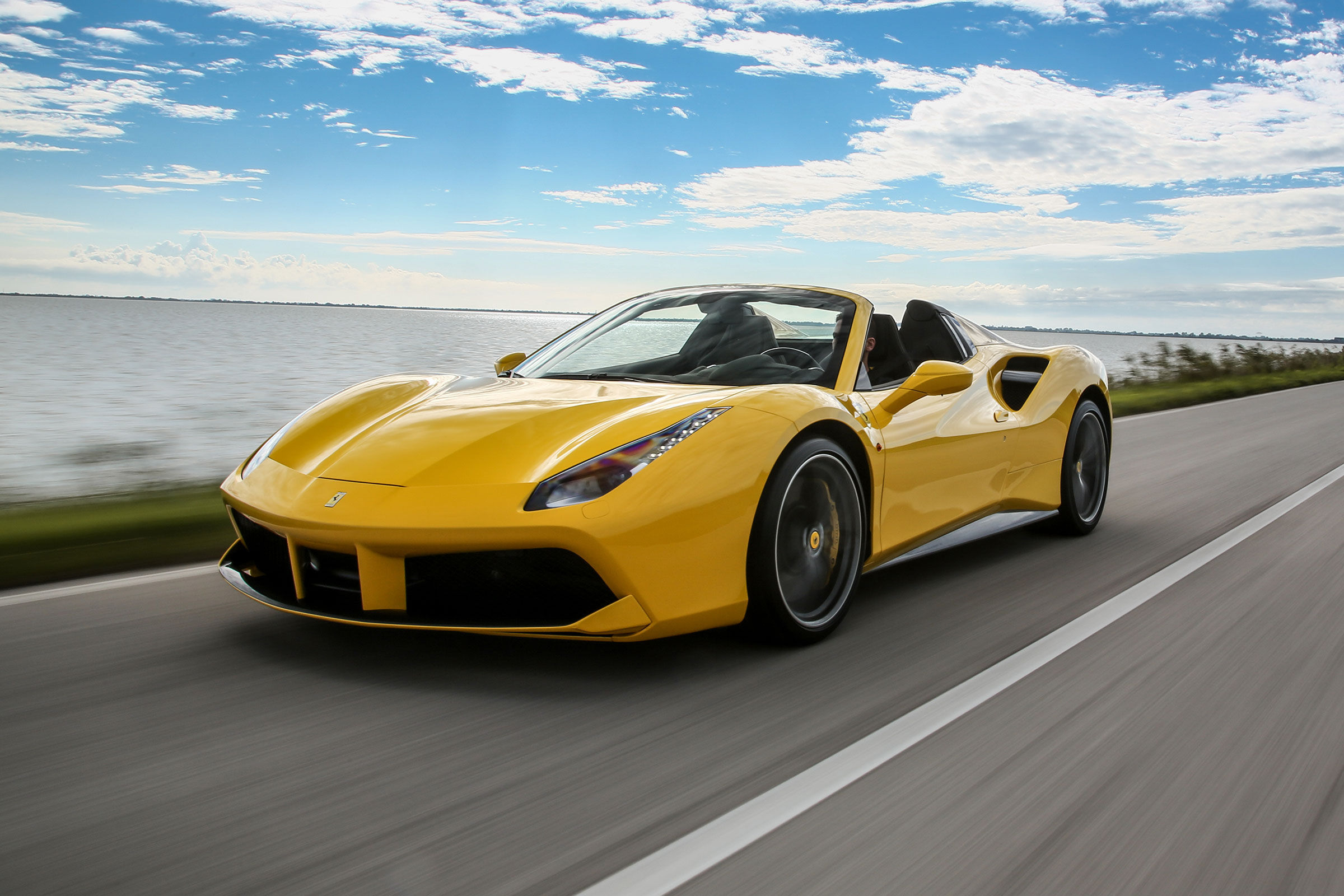 Wallpaper #ZHNXio4BFI5NbQksHSIU40 Ferrari 488 Spider La Cabrio Che Ti Fa Perdere La Testa