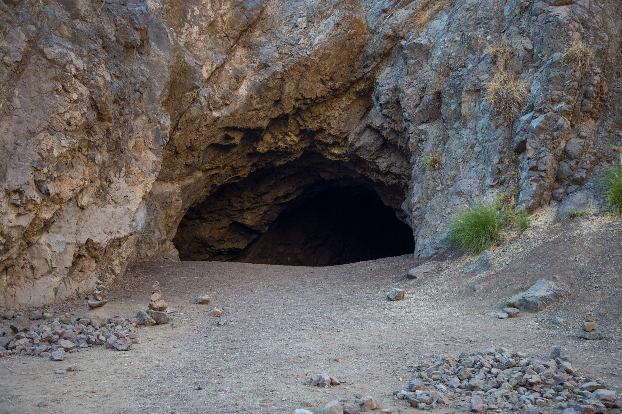 Wallpaper #YhkyO48BtGB6xQ78ya_Y34 Exploring the Original Batcave in Griffith Park Jason Daniel Shaw