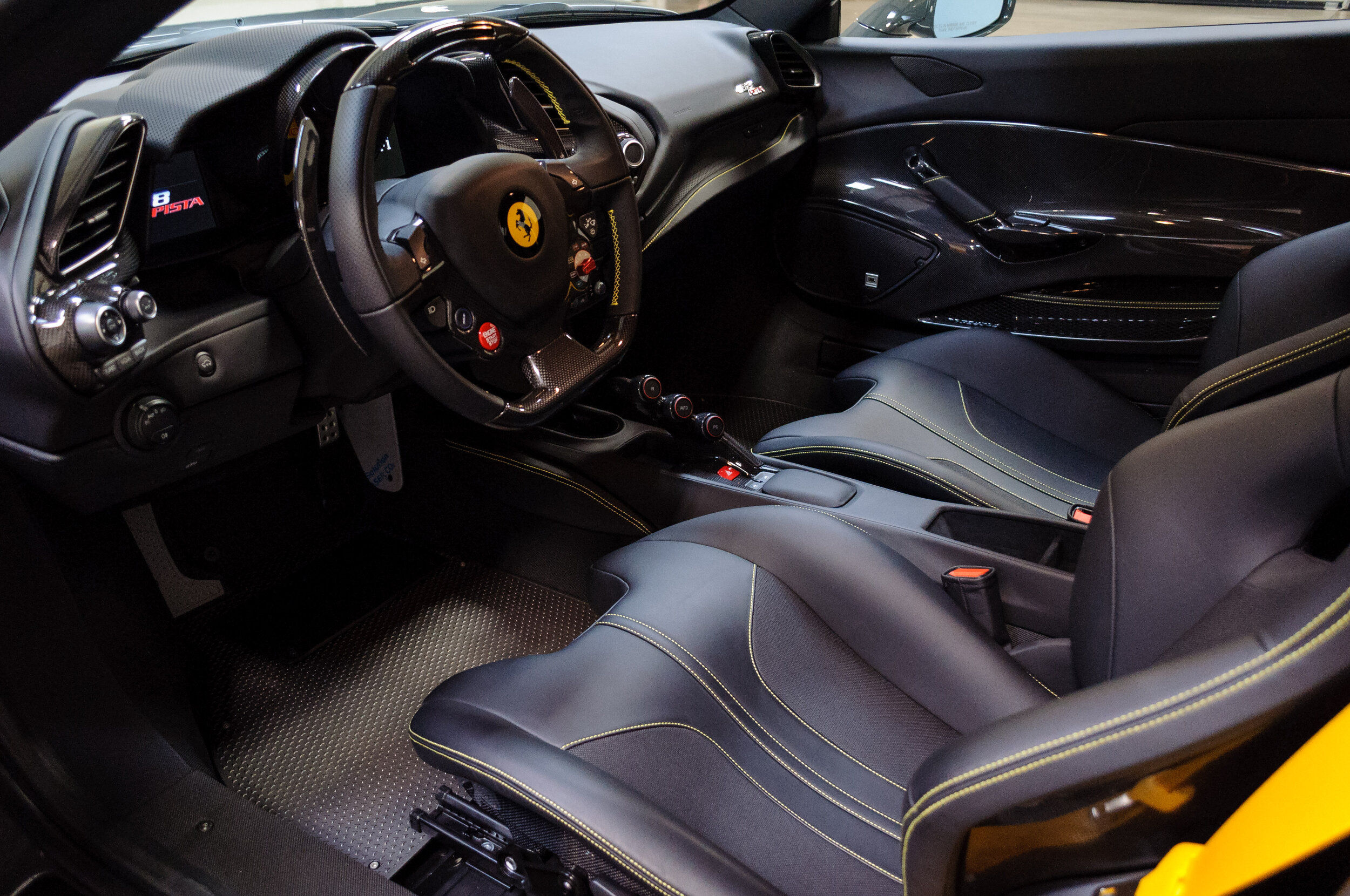 Wallpaper #L33o9I4Bnwiau_P69RGQ36 Principal 102 Images Ferrari 488 Pista Interior Brthptnvkeduvn