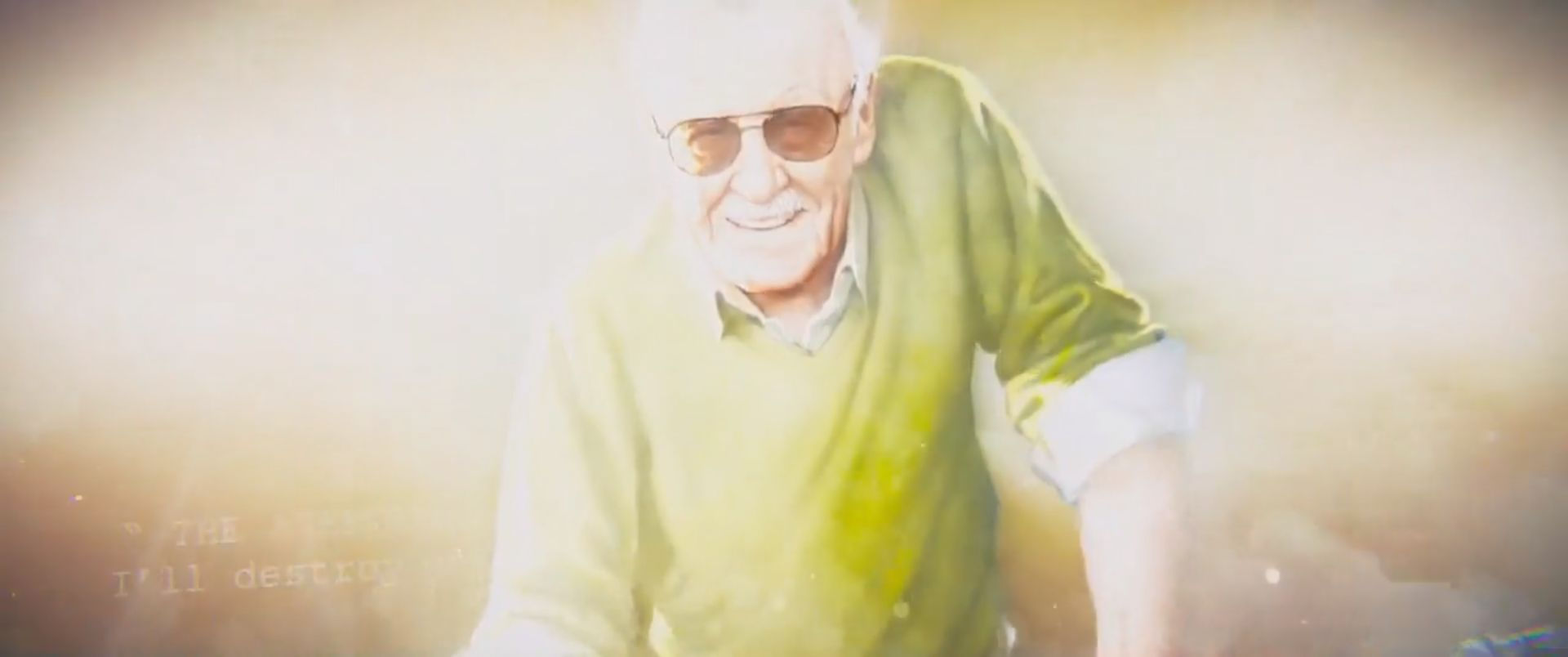 Wallpaper #l-p3VZMBlwTYPL181A1W15 Captain Marvel Stan Lee Tribute Fanfare Posted Online Geektyrant