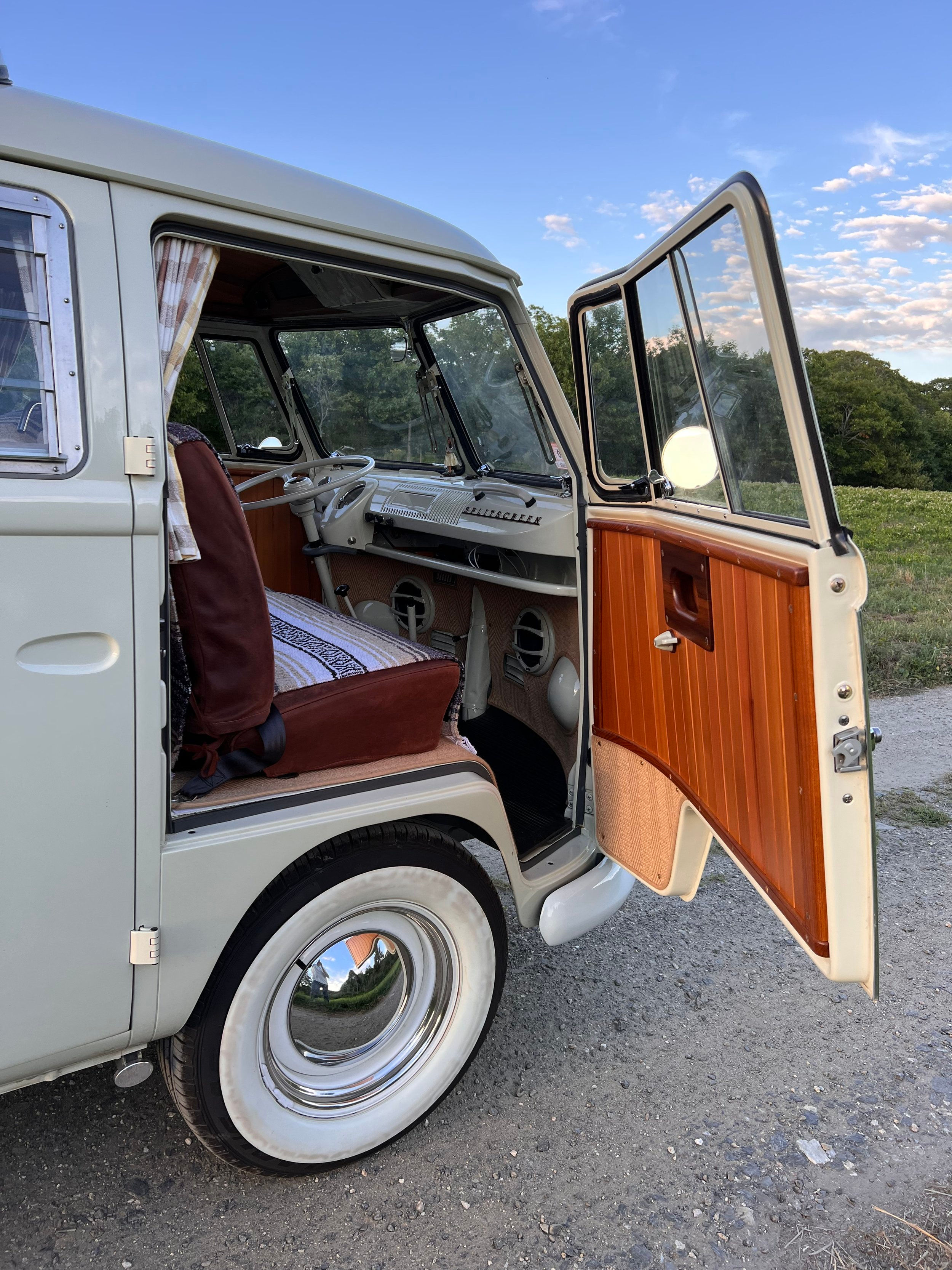 Wallpaper #PWdTBJMBSpphPi3-NLeu124 1967 Vw Bus Awol Adventure Rigs