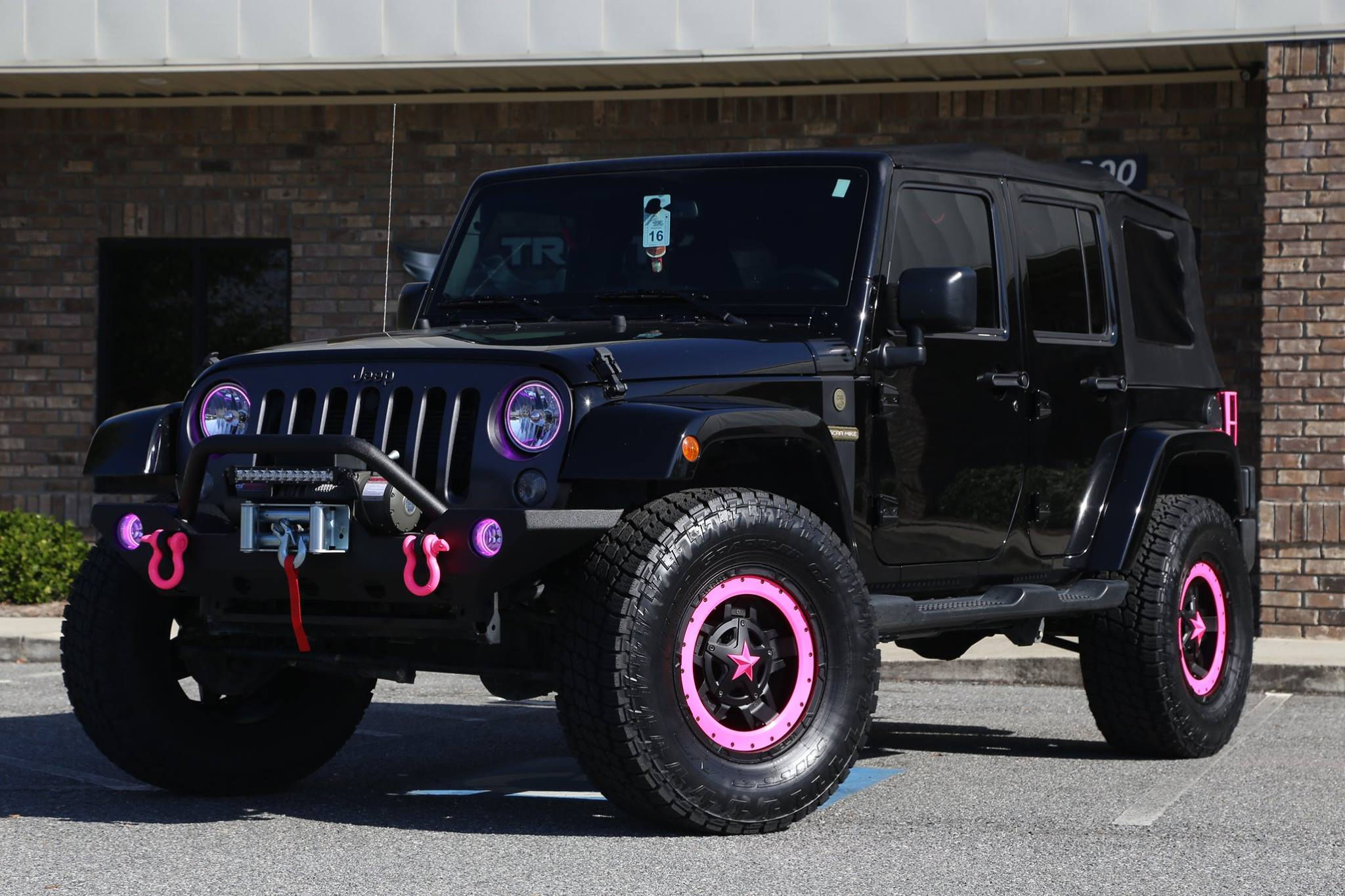 Wallpaper #ghl8O48BtGB6xQ78drCA52 16 Lifted Jeep with Rockstars Pink Accents Trinity Motorsports