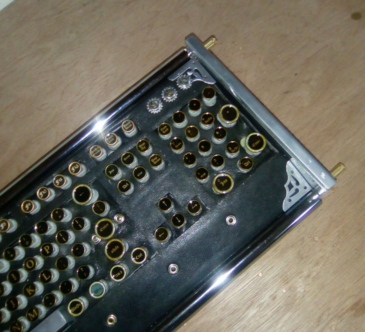 Wallpaper #I6WROJMBVBiSkHCaw440108 Cyberpunk Keyboard Awesome Unique Gaming Keyboard