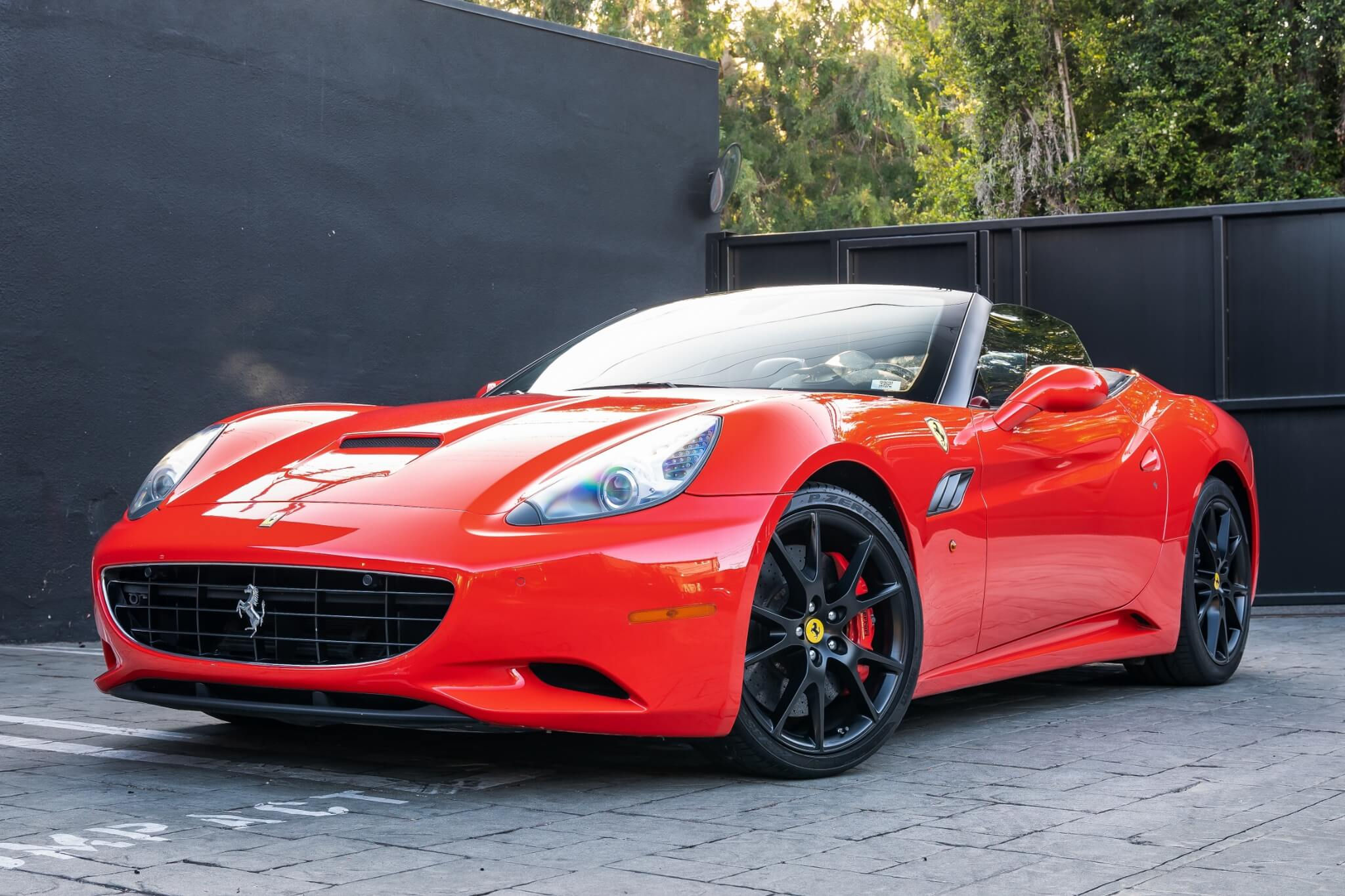 Wallpaper #W7j325IBJvJKYCmEfflv53 22k Mile 2012 Ferrari California Pcarmarket
