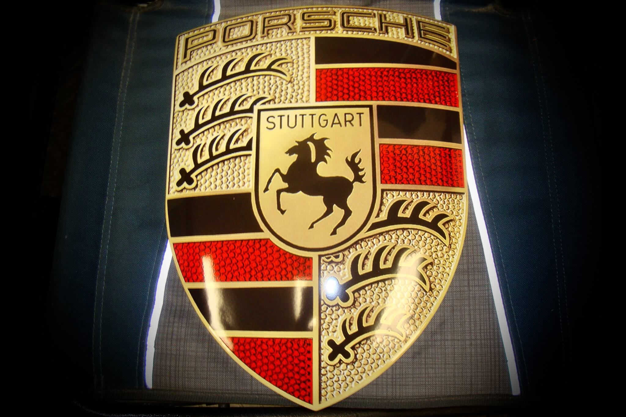 Wallpaper #Vc6CJZMB71dOy6JZRBQr284 Authentic Enamel Porsche Crest 12 X 15 12 Pcarmarket