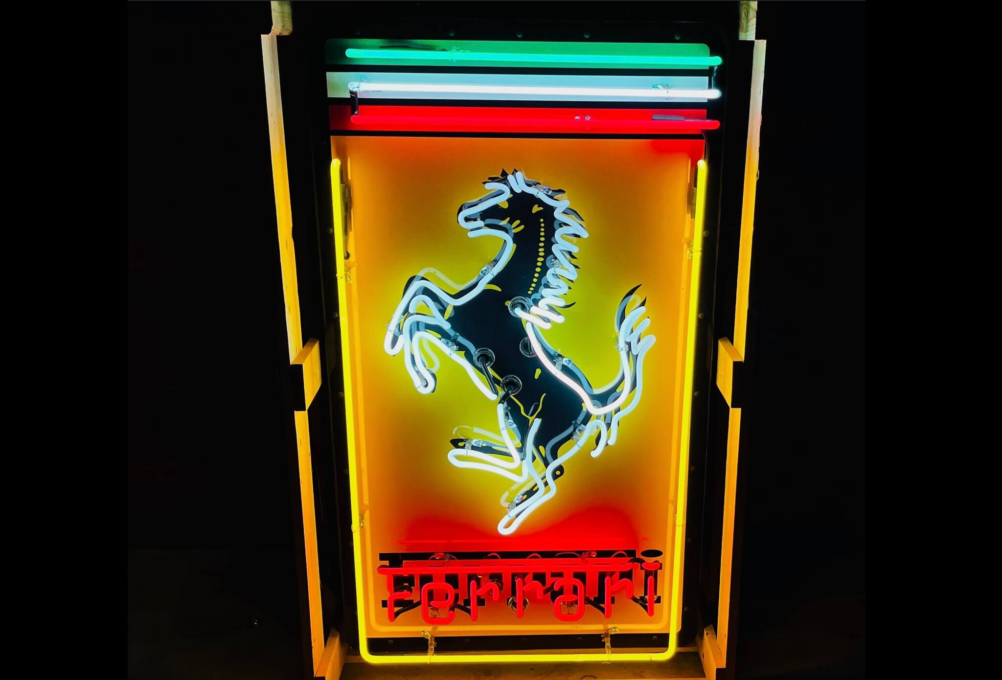 Wallpaper #pep-VZMBlwTYPL18OA3U156 Illuminated Neon Ferrari Sign Pcarmarket