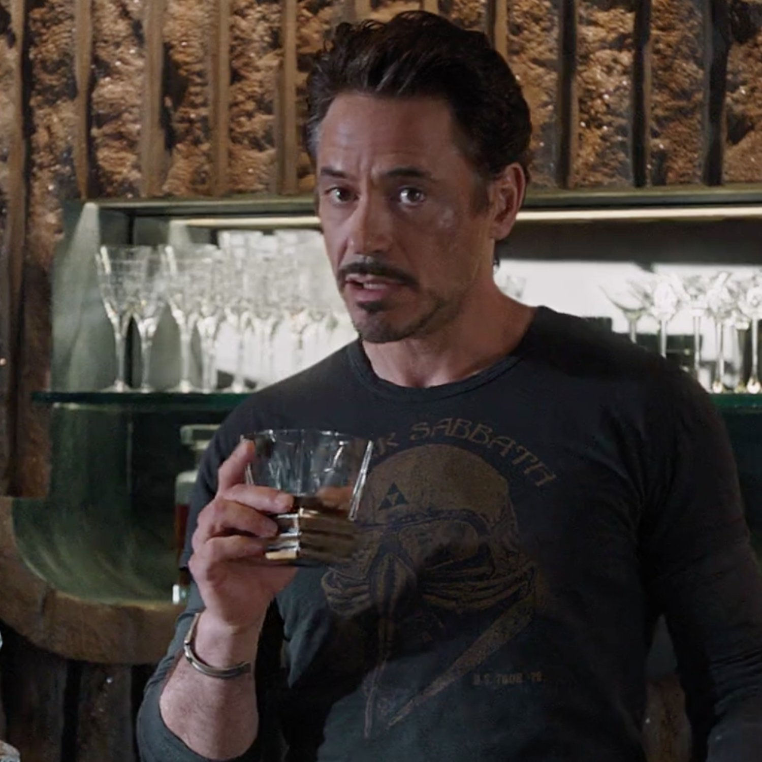 Wallpaper #RneqKJMB-pgBXx60N6st134 Way Back Machine Tony Stark Whiskey Glasses from the Avengers 2008