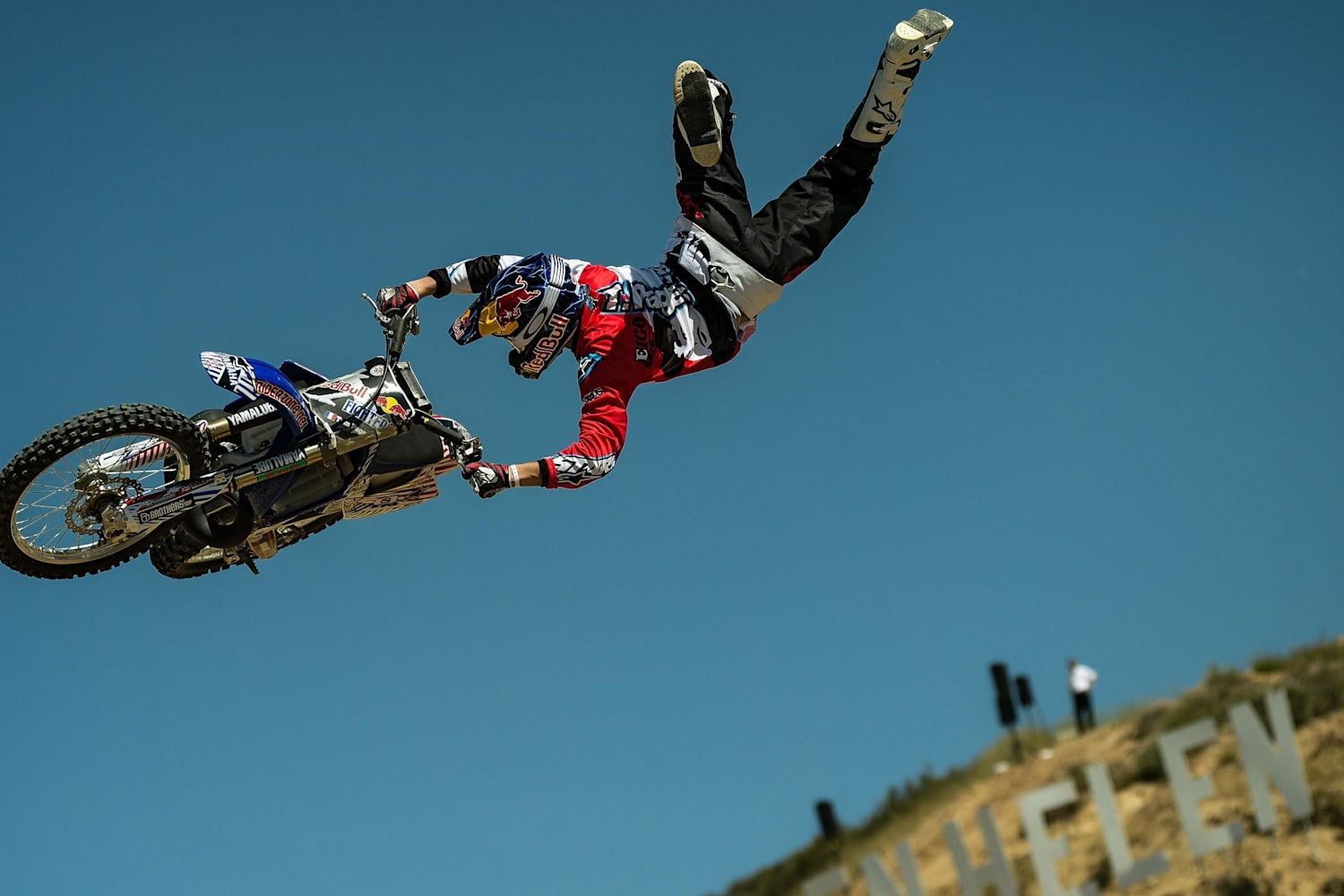 Wallpaper #NUBcMZMBJhL2WPbaV8am263 The Biggest Jumps in Freestyle Motocross Video
